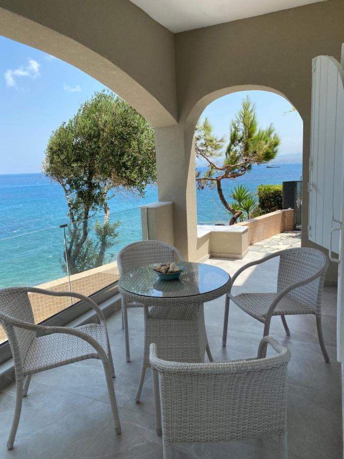 Beautiful House In Front Of The Sea Apartamento Gazi Exterior foto